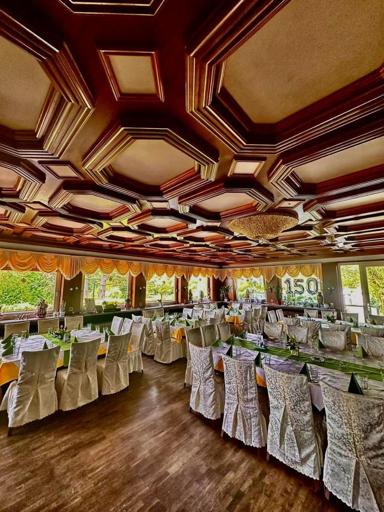 Hotel Royal Garden Bad Iburg Buitenkant foto